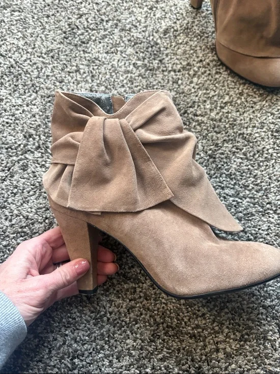 Aldo Taupe Bow Suede Ankle Booties - Picture 2 of 10